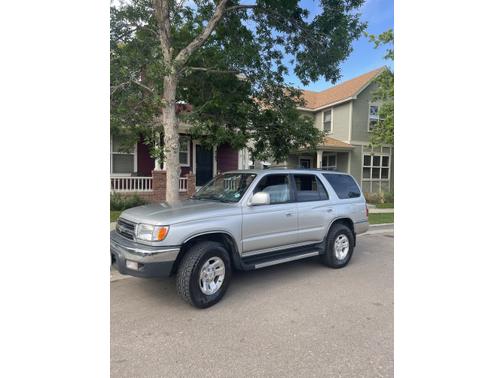 Photo 1 of 16 of 2000 Toyota 4Runner SR5 4WD