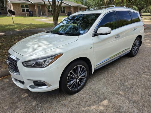 2017 INFINITI QX60 Base