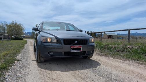 Gray 2007 Volvo S40 T5