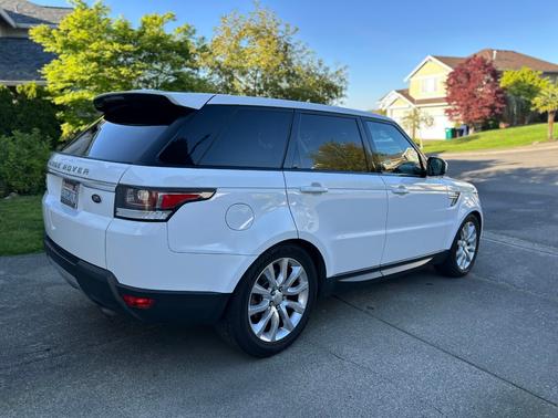White 2014 Land Rover Range Rover Sport Supercharged HSE