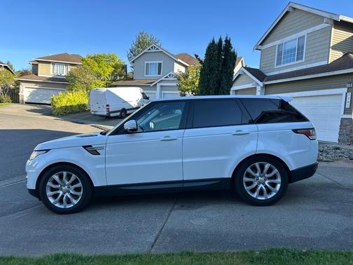 White 2014 Land Rover Range Rover Sport Supercharged HSE