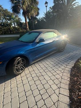 2022 Ford Mustang EcoBoost Premium