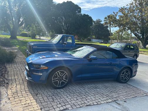 2022 Ford Mustang EcoBoost Premium