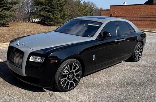 Black 2013 Rolls-Royce Ghost Base