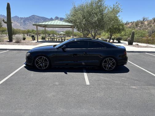 Black 2008 Audi S5 4.2 quattro