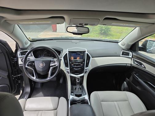 Gray 2016 Cadillac SRX Luxury Collection