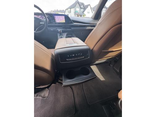 2023 Cadillac Escalade ESV Premium Luxury