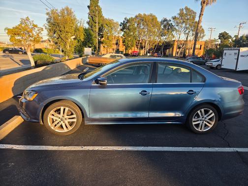 2017 Volkswagen Jetta 1.8T SEL