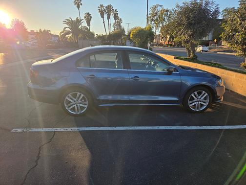 2017 Volkswagen Jetta 1.8T SEL