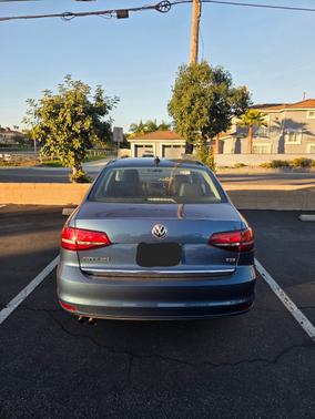 2017 Volkswagen Jetta 1.8T SEL