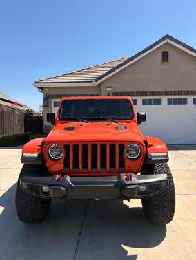 Orange 2018 Jeep Wrangler Unlimited Rubicon