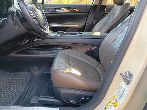 2016 Lincoln MKZ Base