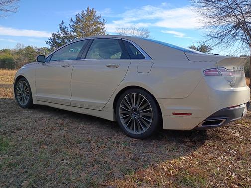 2016 Lincoln MKZ Base