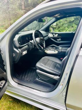 Silver 2024 Mercedes-Benz GLE 450 4MATIC