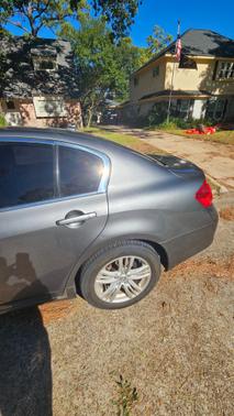 2011 INFINITI G37x Base