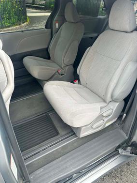 Silver 2018 Toyota Sienna LE