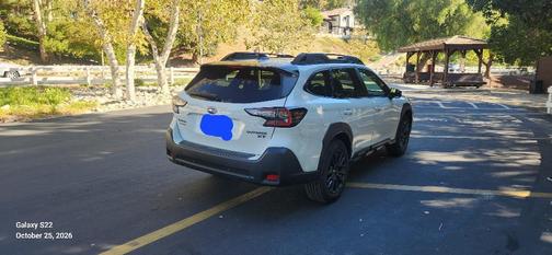 White 2025 Subaru Outback Onyx Edition XT