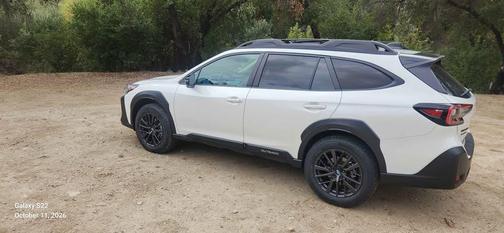 White 2025 Subaru Outback Onyx Edition XT