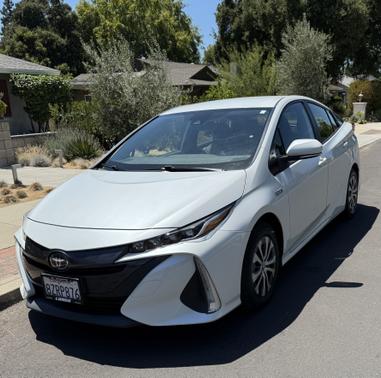 2021 Toyota Prius Prime XLE