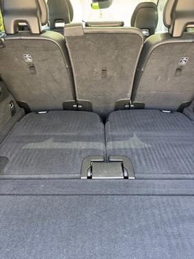 White 2018 Volvo XC90 T5 Momentum