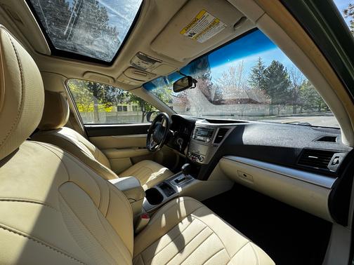 2013 Subaru Outback 2.5i Premium