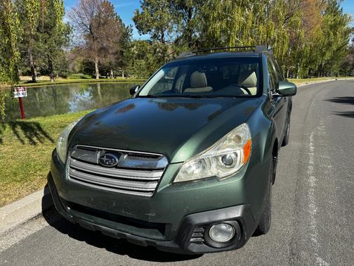 2013 Subaru Outback 2.5i Premium