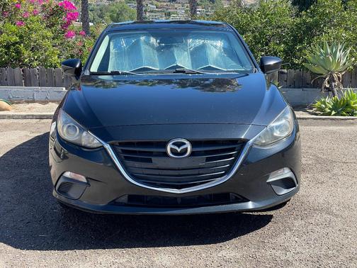 Black 2014 Mazda Mazda3 i Sport