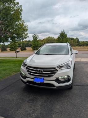 White 2018 Hyundai Santa Fe Sport 2.4L