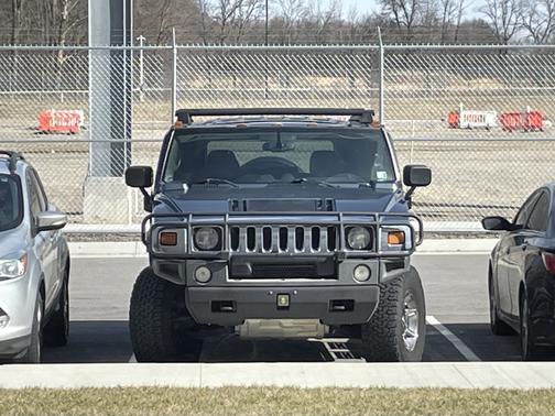 2005 Hummer H2 Base