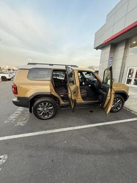 2025 Toyota Land Cruiser Base