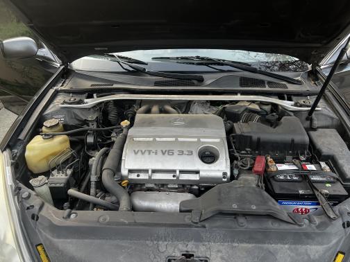 2004 Lexus ES 330 Base