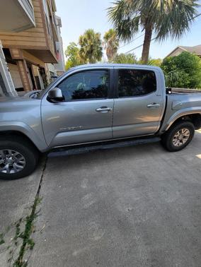 Gray 2017 Toyota Tacoma SR5