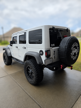 White 2014 Jeep Wrangler Unlimited Rubicon