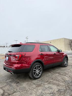 2017 Ford Explorer Sport
