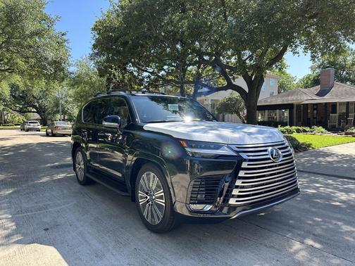 2023 Lexus LX 600 Luxury