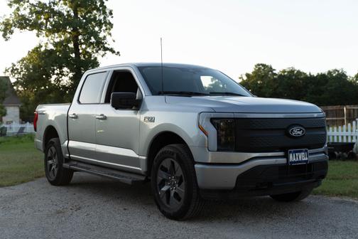 2024 Ford F-150 Lightning Flash