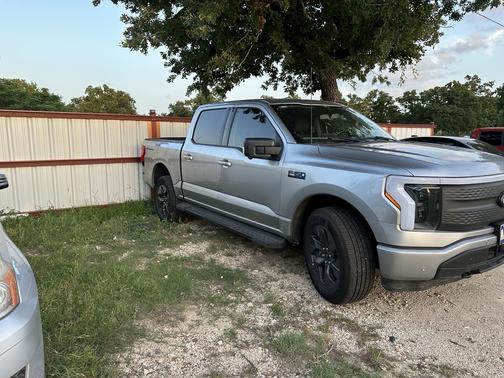 2024 Ford F-150 Lightning Flash