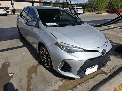 Silver 2017 Toyota Corolla SE