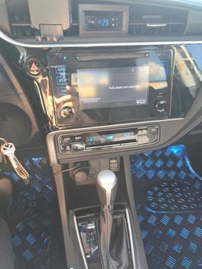 Silver 2017 Toyota Corolla SE