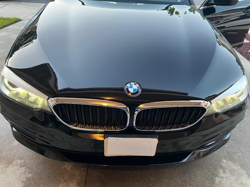 Black 2019 BMW 530 i