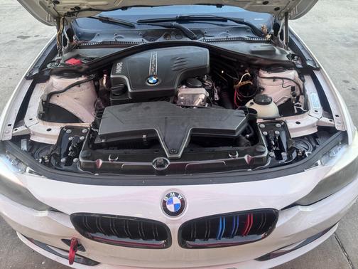 White 2013 BMW 328 i