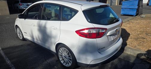 White 2016 Ford C-Max Hybrid SE