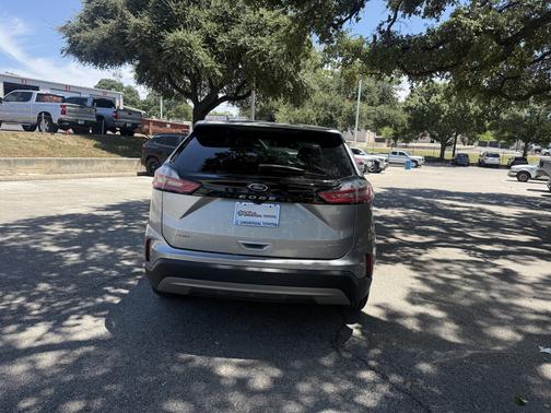 Gray 2023 Ford Edge SEL