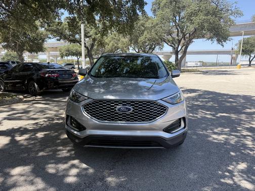 Gray 2023 Ford Edge SEL