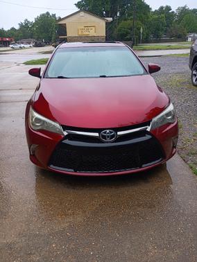 Red 2017 Toyota Camry XSE