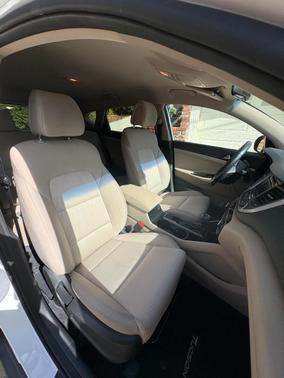 White 2017 Hyundai TUCSON Sport