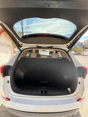 White 2017 Hyundai TUCSON Sport
