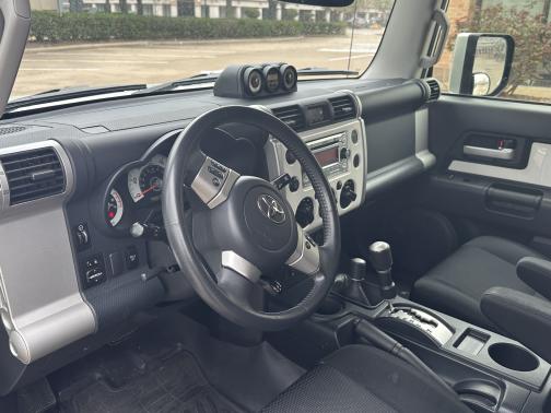 2014 Toyota FJ Cruiser Base