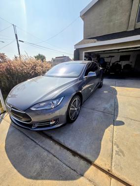 2013 Tesla Model S Base