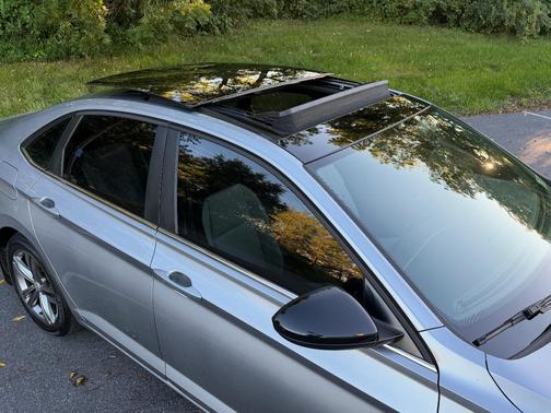 Silver 2020 Volkswagen Jetta 1.4T R-Line